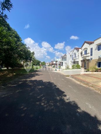 Dijual Rumah Cantik Komplek Beverly Park