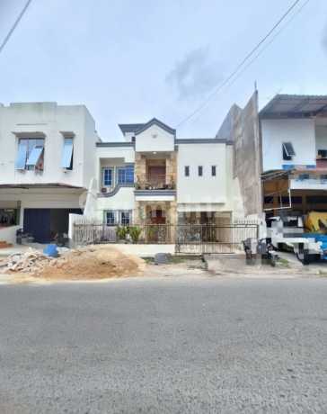 Dijual Rumah HGB di Perumahan Legenda Malaka, Baloi Permai, Jl. Lancang Kuning, Baloi Permai, Batam Kota, Kota Batam, Kepulauan Riau, Indonesia, 29431, Batam Centre