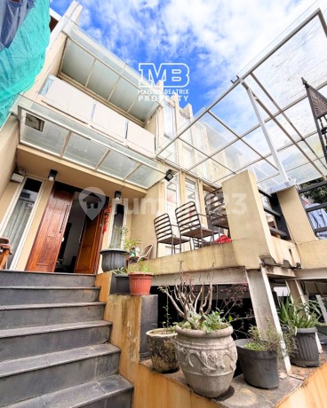 Rumah 4 Lantai Terawat Siap Huni Sangat Strategis di Villa Pondok Indah, Kebayoran Lama Rumah 4 Lantai Terawat Siap Huni Sangat Strategis di Villa Pondok Indah, Kebayoran Lama