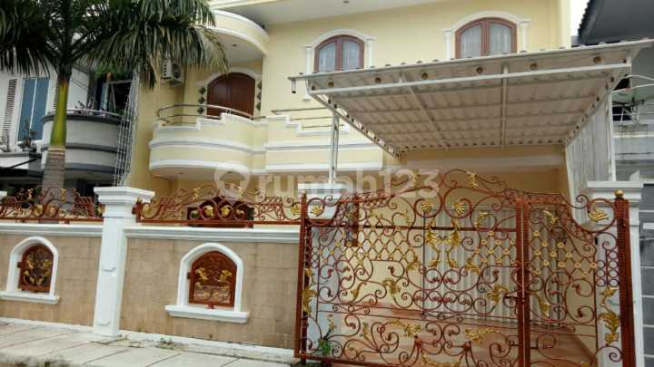 Rumah Bagus & Murah 2 1/2 Lantai Siap Huni di Cakung, Jakarta Timur (hannahi) Rumah Bagus & Murah 2 1/2 Lantai Siap Huni di Cakung, Jakarta Timur (hannahi)