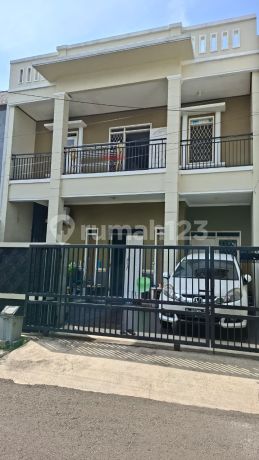 Kost 2 Lantai Bebas Banjir Dekat Pusat Perbelanjaan Siap Huni di Taman Pulo Indah, Jakarta Timur