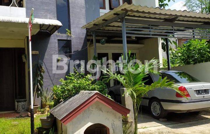 TURUN HARGA  RUMAH DUA LANTAI SEMI FURNISH DI VILLA KRISTA BANYUMANIK SEMARANG