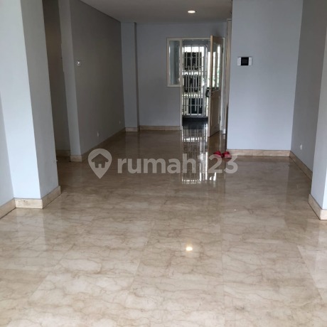 Puri Park Residences 2 BR Full Furnished Lokasi Premium