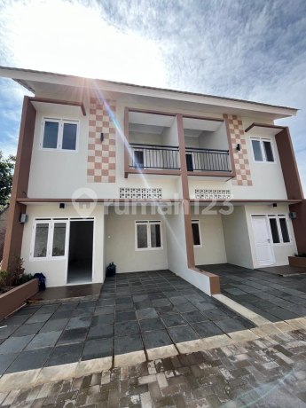 Jalan Kamarung Siap Huni 800 An 2 Lantai Dekat Alun Alun