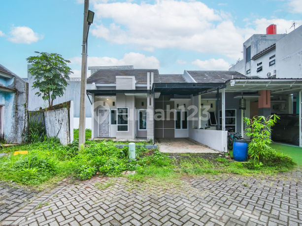 South-Facing House SHM 10 Minutes to Sentul Toll Gate Ready for KPR J-15920