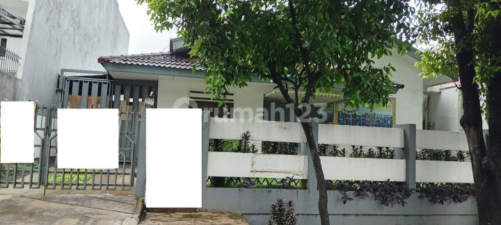 Land Area 331 m², SHM Certificate, 8 Minutes to Pondok Kelapa Toll Gate, KPR Ready J-40735