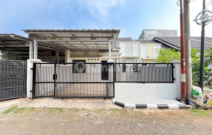 Rumah 8 Menit ke Cibinong City Mall Baru Renov Semi Furnished J24174
