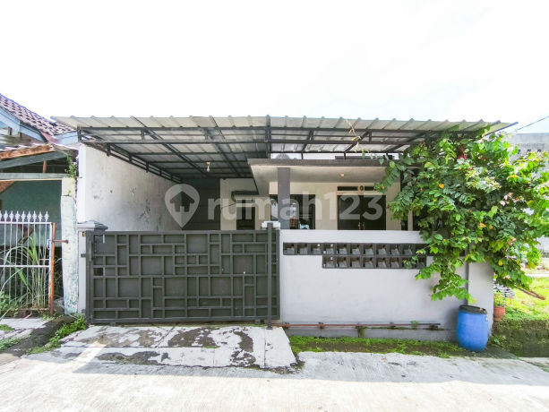 Rumah 15 Menit ke Cibinong City Mall Dibantu KPR J-34955 Rumah 15 Menit ke Cibinong City Mall Dibantu KPR J-34955