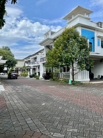 Rumah Mewah Dalam Perumahan Pondok Permai Kadipiro Dekat Malioboro Da
