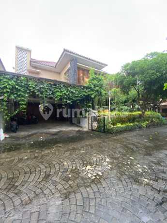 Rumah Mewah 2 Lantai Istimewa Dan Nyaman Full Taman Dalam Perumahan Elite Tirtasani Residence Trihanggo Gamping Sleman 