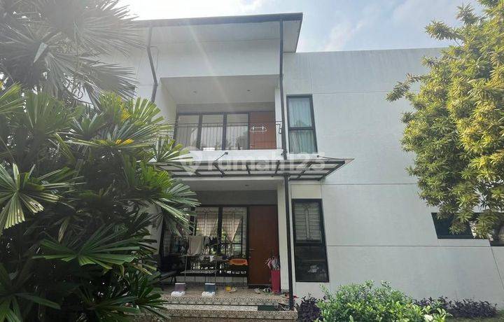 Jual Rumah dengan tanah seluas 2900 m² terdiri dari rumah utama, pendopo, dan kolam renang di Cimanggis, Depok, dekat tol dan stasiun LRT di Komplek IPTN, Pertamina, Kel. Harjamukti, Kec. Cimanggis, Depok