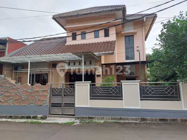 Price Drop Quick Sale Large House Strategic Location in Mutiara Sentul