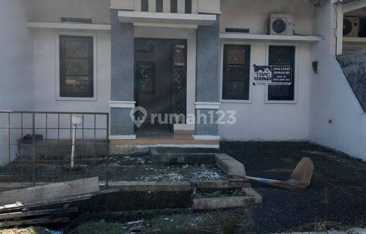 Dijual Murah Rumah di Mutiara Sentul