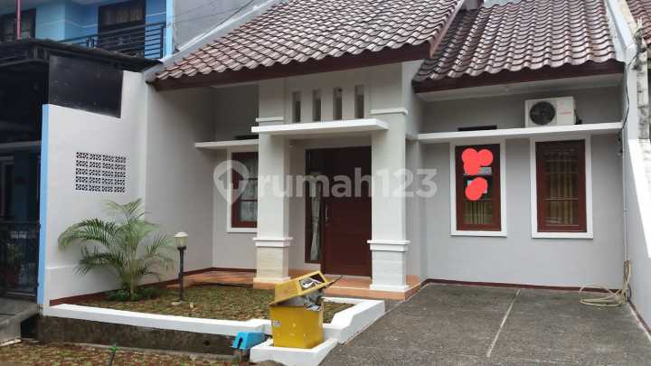 Di Jual Cepat Rumah Bagus Siap Pakai di Mutiara Sentul Bogor Di Jual Cepat Rumah Bagus Siap Pakai di Mutiara Sentul Bogor