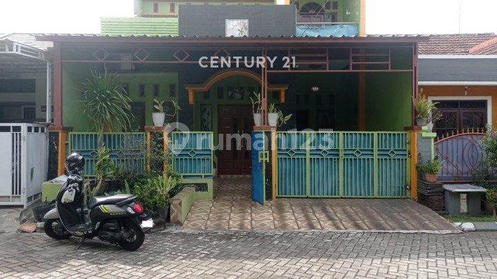 Hunian Bagus 2 Lantai Taman Krakatau Riverside