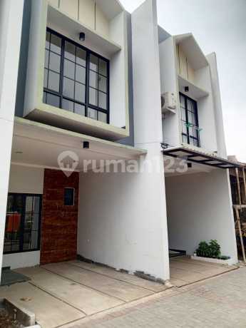 Rumah Mewah 2 Lantai di Cagar Alam, Pitara, Pancoran Mas Depok. Dekat Stasiun Depok Lama, Mall ITC, Pasar Kemiri, RS Mitra Keluarga, Pintu Tol Kukusan, Sekolah2 Favorit, Cukup DP 5 Jt