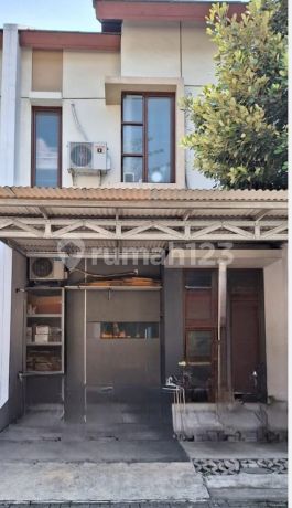 Ready-to-Occupy Minimalist House in Green Serpong Bintaro -nrl Ready-to-Occupy Minimalist House in Green Serpong Bintaro -nrl