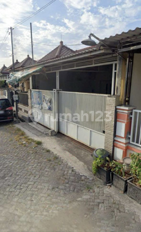 Rumah Bagus Unfurnished SHM Menganti, Gresik Rumah Bagus Unfurnished SHM Menganti, Gresik