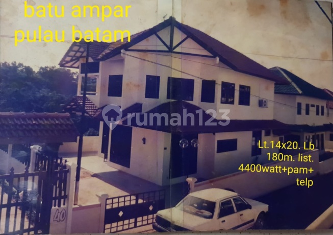 Rumah Bergaya Minimalis Di Batu Ambar, Batam