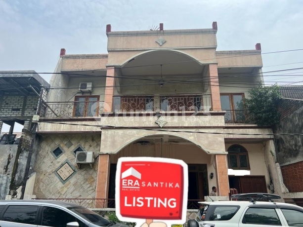 Nice 2-Story House with SHM in Deltasari Indah, Sidoarjo Nice 2-Story House with SHM in Deltasari Indah, Sidoarjo
