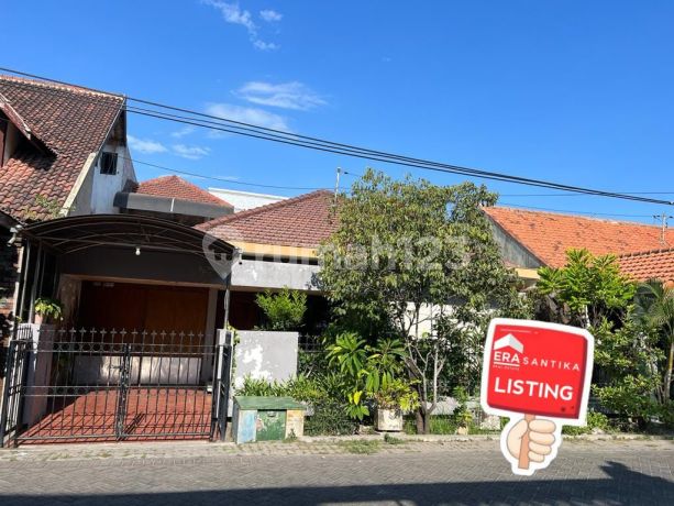 Rumah Bagus SHM di Jl. Manyar Tirtomoyo, Sby, Surabaya