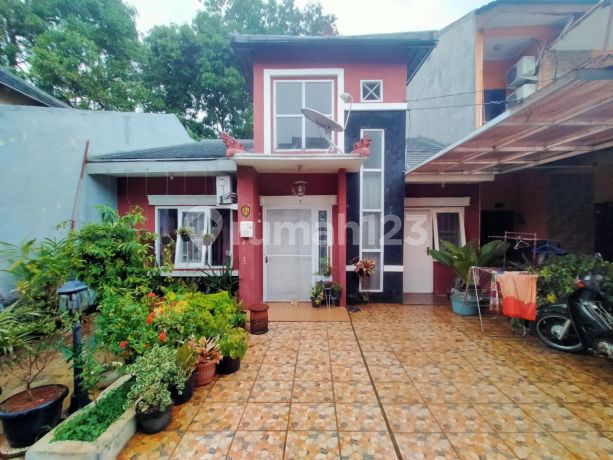 Tanah Ada Bangunan Lama Dalam Komplek di Kampung Dukuh