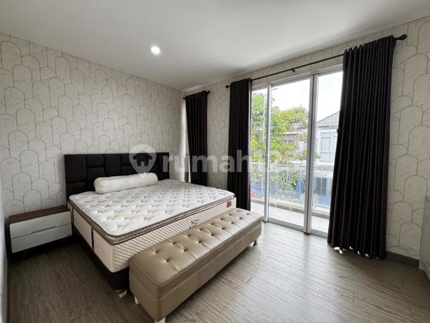 Jual Cepat, Jual Bu , Rumah Riviera Puri ,8X15 , Semi Furnished