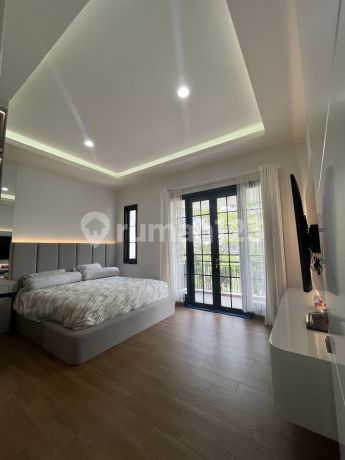 Jual Rugi, Jual Bu, Rumah Alam Sutera , Sutera Winona, 6X18, Hadap Danau, Furnished Jual Rugi, Jual Bu, Rumah Alam Sutera , Sutera Winona, 6X18, Hadap Danau, Furnished