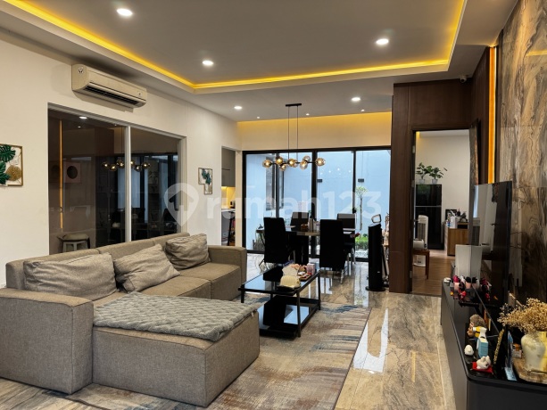Murah Gak Ada Lawan, Rumah Di Cluster Quantis Signature Bsd City , Mewah , Semi Furnished, Luas 162 , 5 Kt Murah Gak Ada Lawan, Rumah Di Cluster Quantis Signature Bsd City , Mewah , Semi Furnished, Luas 162 , 5 Kt