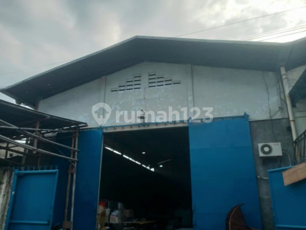 Warehouse in Kamal Indah Warehouse Complex, Kapuk Kamal Raya Street, Kalideres, Area 648