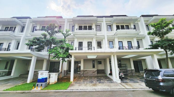 Jual Rugi , Jual Bu , Rumah Alam Sutera , Sutera Winona , Lokasi di Jalan Utama , Row Jalan Luas Besar, 7X18 , Timur Laut Jual Rugi , Jual Bu , Rumah Alam Sutera , Sutera Winona , Lokasi di Jalan Utama , Row Jalan Luas Besar, 7X18 , Timur Laut