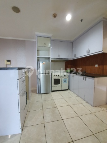Apartement French Walk Kelapa Gading Square 2 BR Furnished Bagus