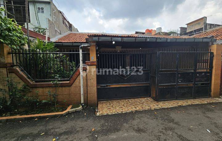 Dijual Rumah Komp Pertambangan Meruya Selatan