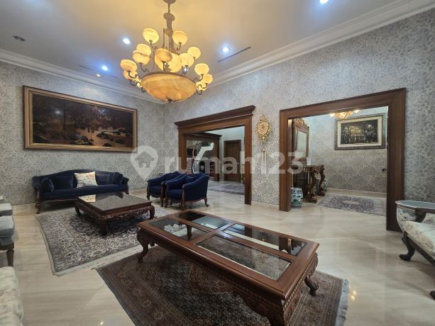 Dijual Rumah Mewah Exclusive Simprug Golf Tanah Kotak