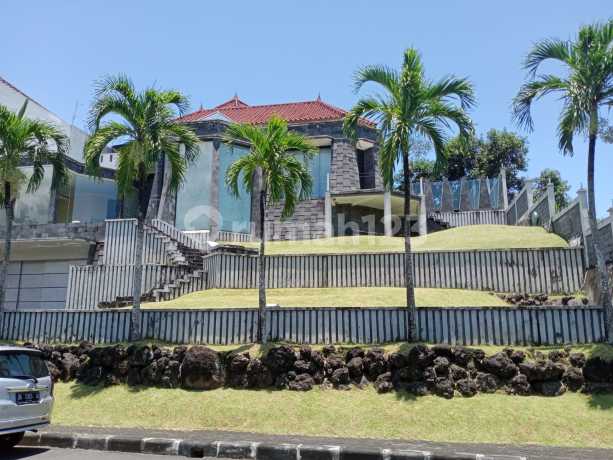 Rumah Mewah di Perumahan Teras Ayung Furnish Siap Pakai