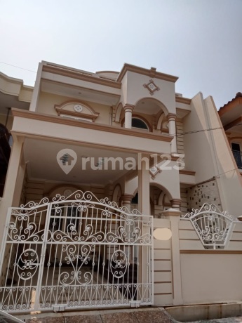 Dijual Cepat Rumah 3 Lantai Semi Furnished Di Sunter, Jakut