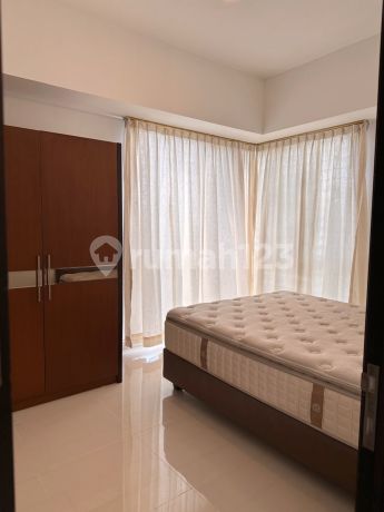 Apartemen Westmark 2 BR full furnished brand new, selangkah ke Taman Anggrek