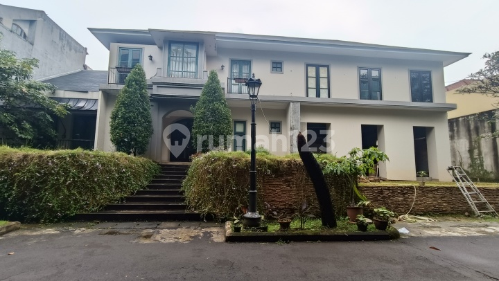 "Abandoned House in Panorama Townhouse Lebak Bulus - 600 M² Area, Suitable for Renovation, Cash Only!"