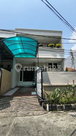 Grawisa House Jelambar 2.5 Floors Ready to Live In Asriada Park