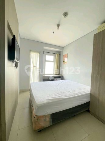 Studio Madison Park Furnish Interior 