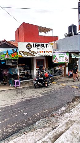 Dijual Rumah dan Kios di Komplek BPK Kebon Jeruk Dijual Rumah dan Kios di Komplek BPK Kebon Jeruk