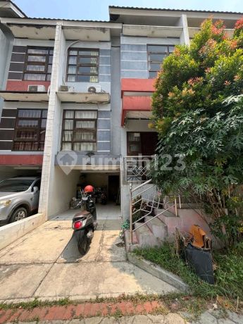 Rumah Second Dalam Cluster Di Jalan Raya pitara depok (green Pitara)