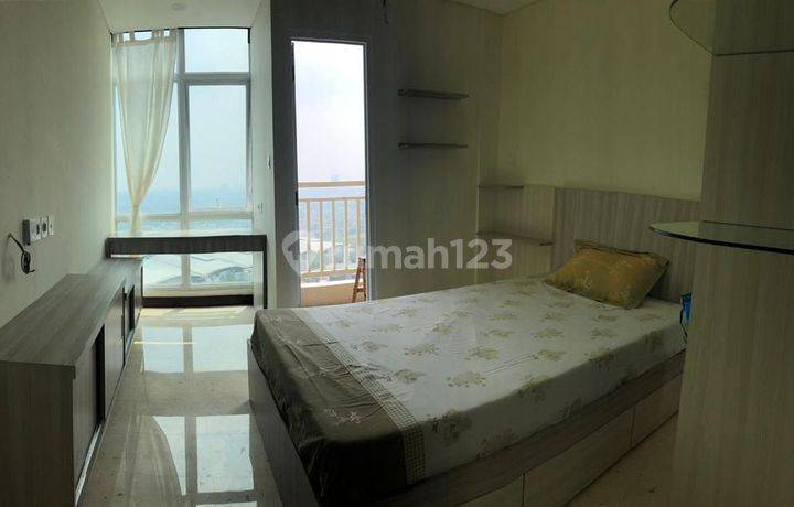 Apartemen B Residence Studio Tower Lotus Furnish Bagus