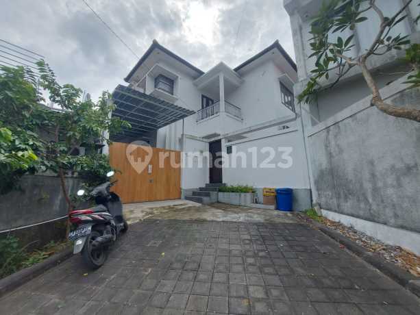 For Sale Urgent Cheap Price Ready to Live In House In Taman Mumbul Nusa Dua One Gate System Area Comfortable Clean SHM