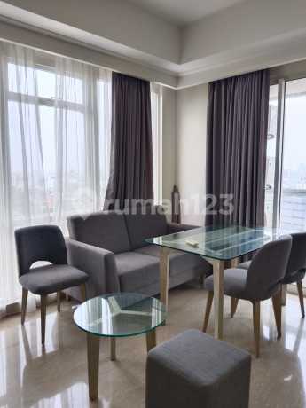 Sewa Menteng Park Emerald 2 Bedroom Private Lift Hoek Harga Murah
