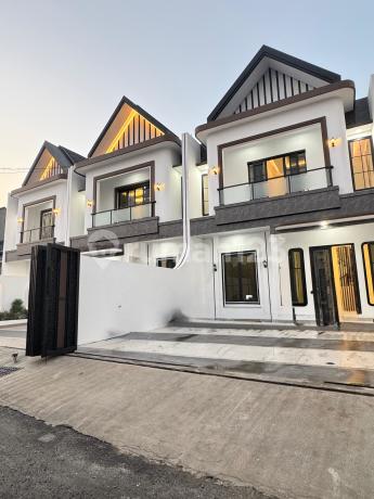 Hunian Cantik Siap Huni Bergaya Scandinavian Modern Akses Jalan Raya Jagakarsa Jakarta Selatan