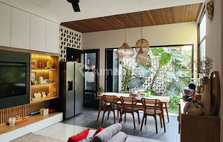 RB. Rumah Mewah Dalam Perumahan Green Hills Residence Ngaglik Sleman