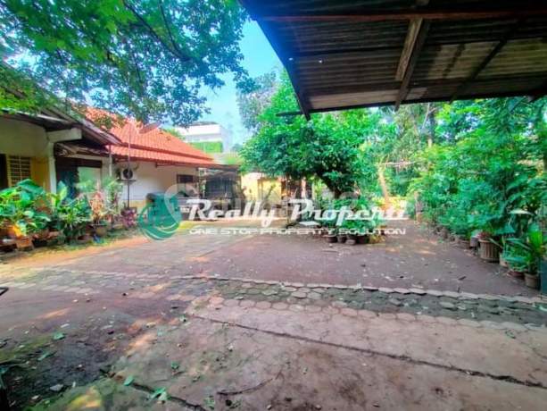 For Sale: House With Commercial Building And Spacious Yard On Raya Jatimakmur, Pondok Gede For Sale: House With Commercial Building And Spacious Yard On Raya Jatimakmur, Pondok Gede
