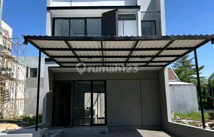 Murah Rp.2 Milyar-an Rumah Dijual The Greenlake Citraland Surabaya Dekat Pakuwon Indah, Royal Residence, Dian Istana, Wisata Bukit Mas