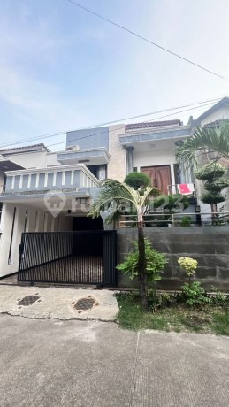 Murah Rumah 2 LT Cantik Siap Huni Dlm Perumahan di Duren Sawit Murah Rumah 2 LT Cantik Siap Huni Dlm Perumahan di Duren Sawit